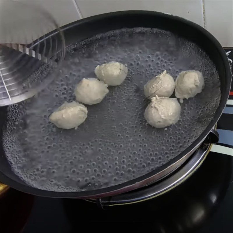 Step 1 Prepare the ingredients for Cheese Beef Meatball Noodle Salad