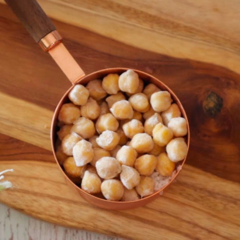 Step 1 Prepare the ingredients for Falafel - Chickpea Patties (Recipe shared by Tiktok Vegetarian Kitchen XANH)