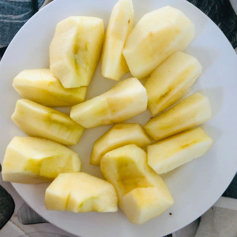 Step 1 Prepare the ingredients for Pineapple Apple Juice