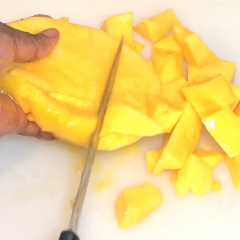 Step 1 Prepare the Ingredients for Mango Juice