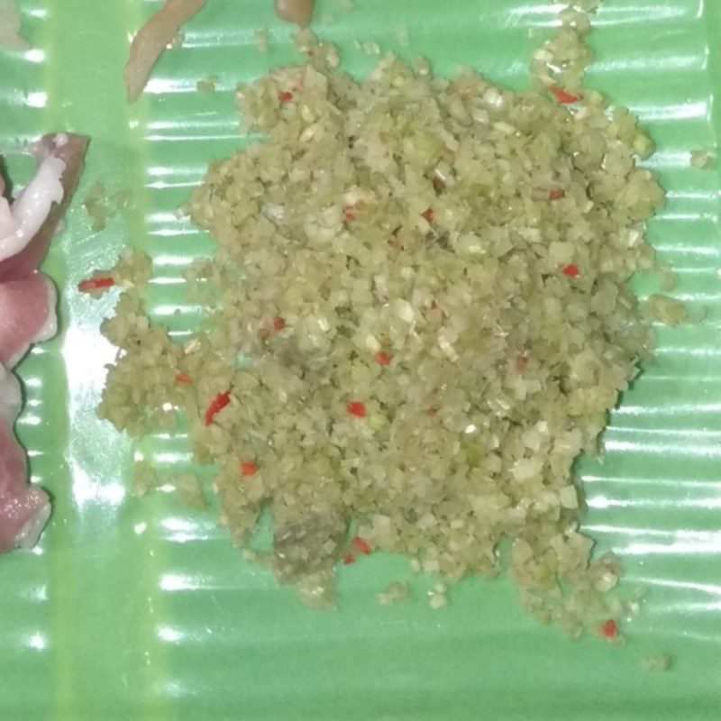 Step 1 Prepare ingredients Pickled radish stir-fried with meat