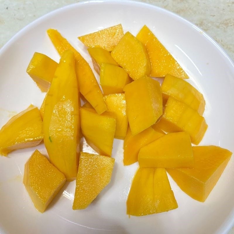 Step 1 Prepare the ingredients for Mango Watermelon Juice