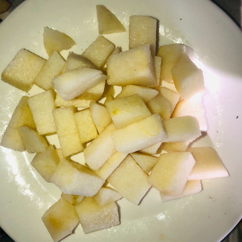 Step 1 Prepare the ingredients Apple Pear Juice