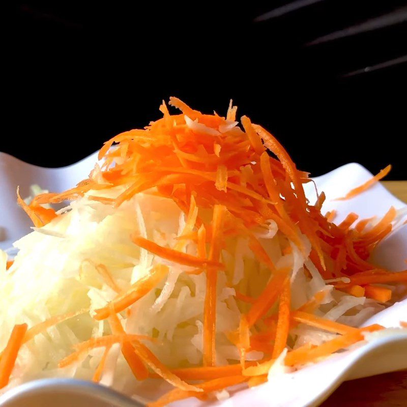 Step 1 Prepare the ingredients for Mackerel Spring Rolls with cassava