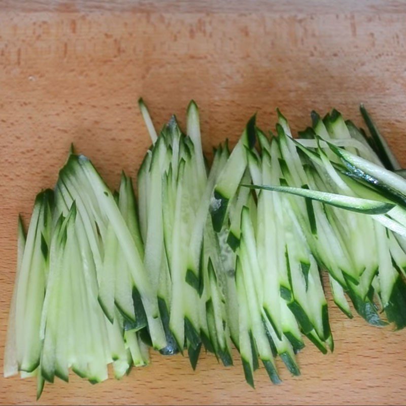 Step 1 Prepare Ingredients for Traditional Vegetable Somen Noodles