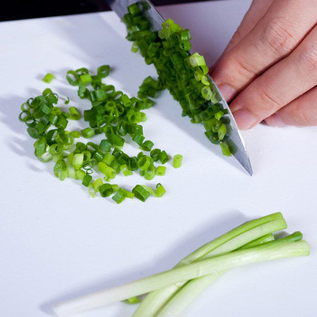 Step 1 Prepare the ingredients for Grilled Enoki Mushroom Rolls