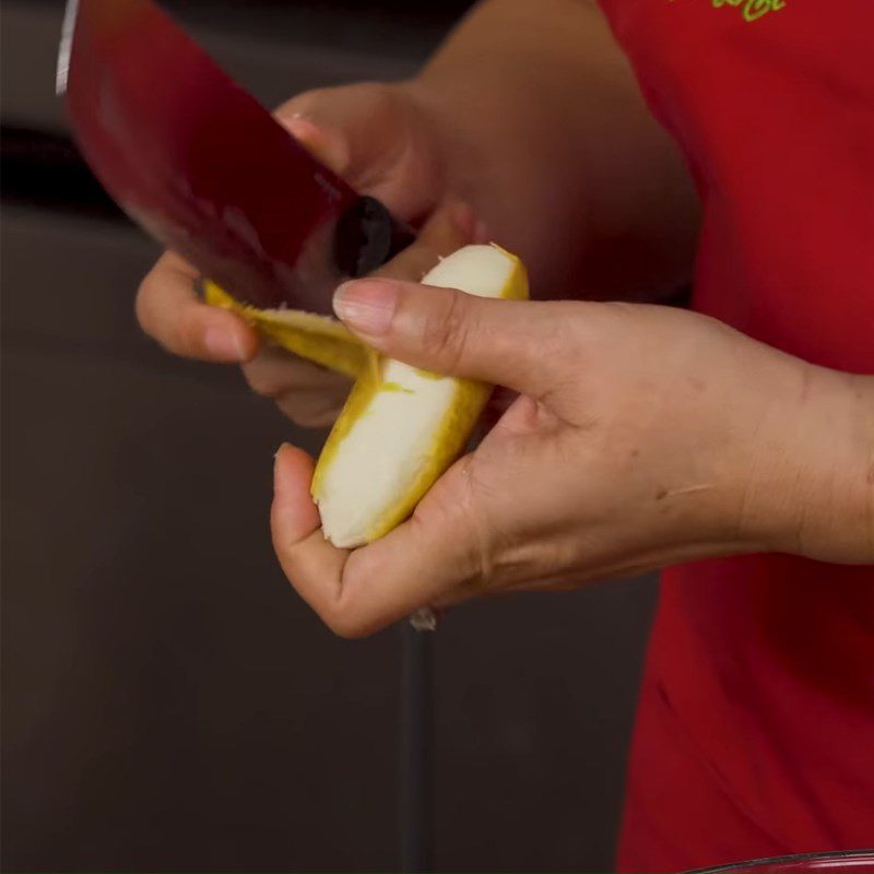 Step 1 Prepare the ingredients for Banana Yogurt Smoothie