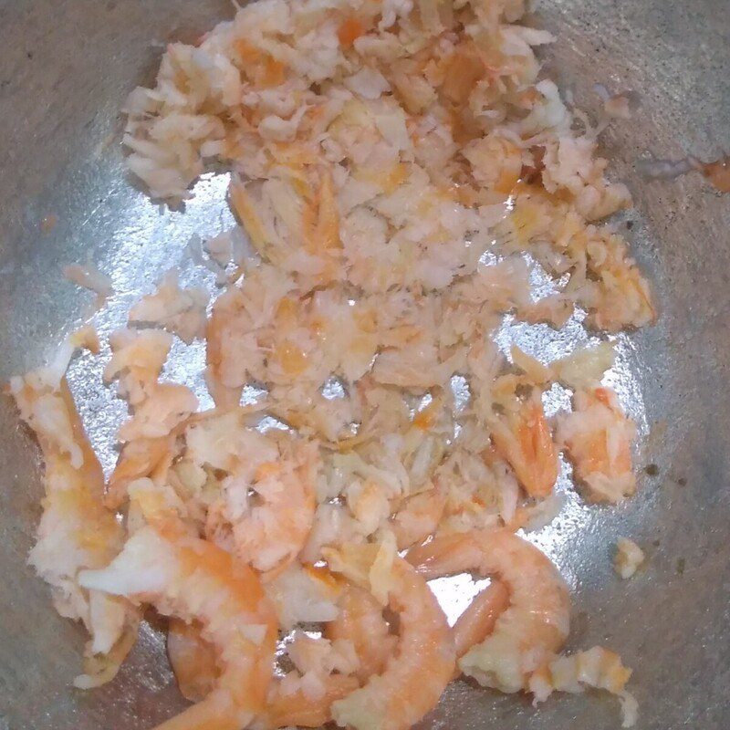 Step 1 Prepare ingredients for Shrimp and Pork Soup