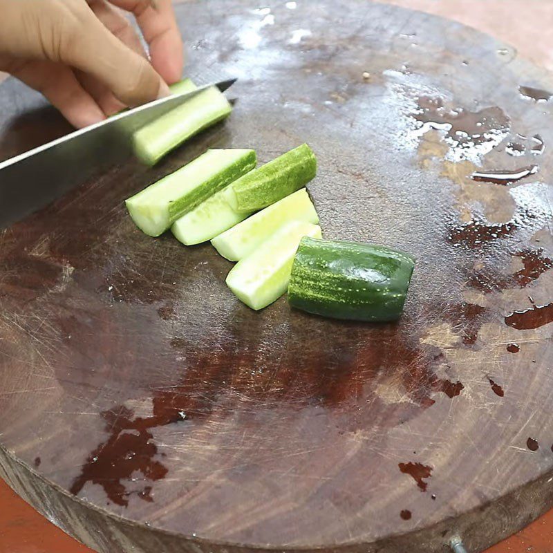 Step 1 Prepare the ingredients for Couscous salad with tomatoes and cucumbers