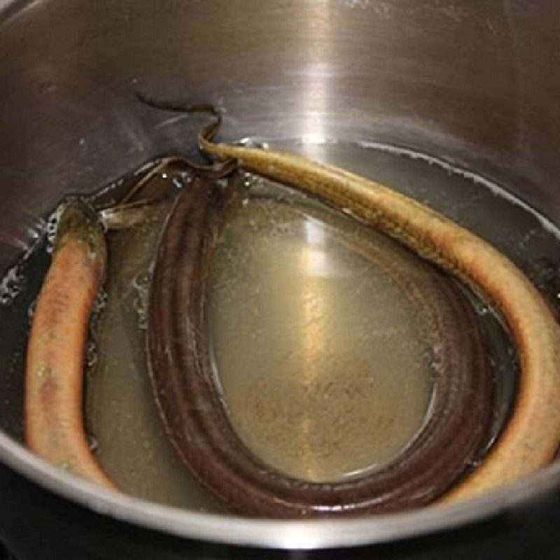Step 1 Prepare Ingredients for Eel Porridge for Baby