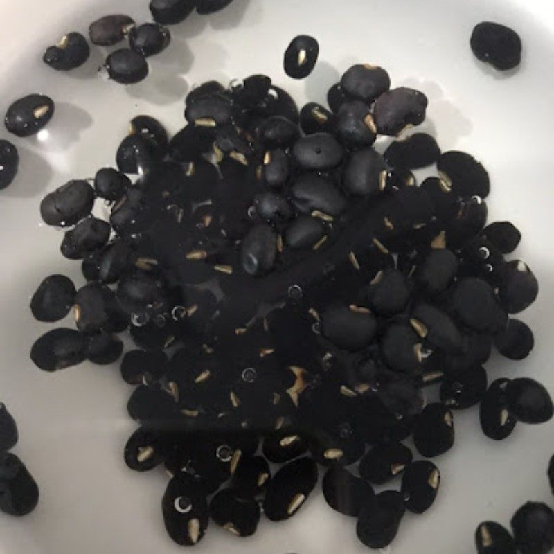 Step 1 Prepare the ingredients for Pork leg black bean porridge