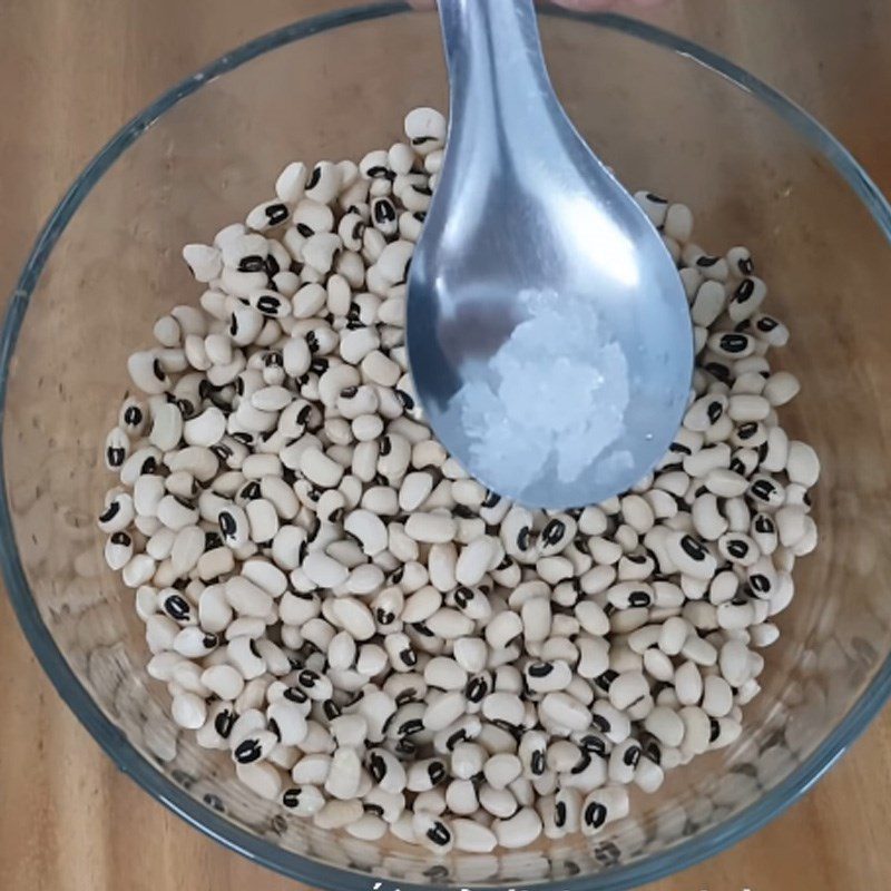 Step 1 Prepare the ingredients for White Bean Sweet Soup