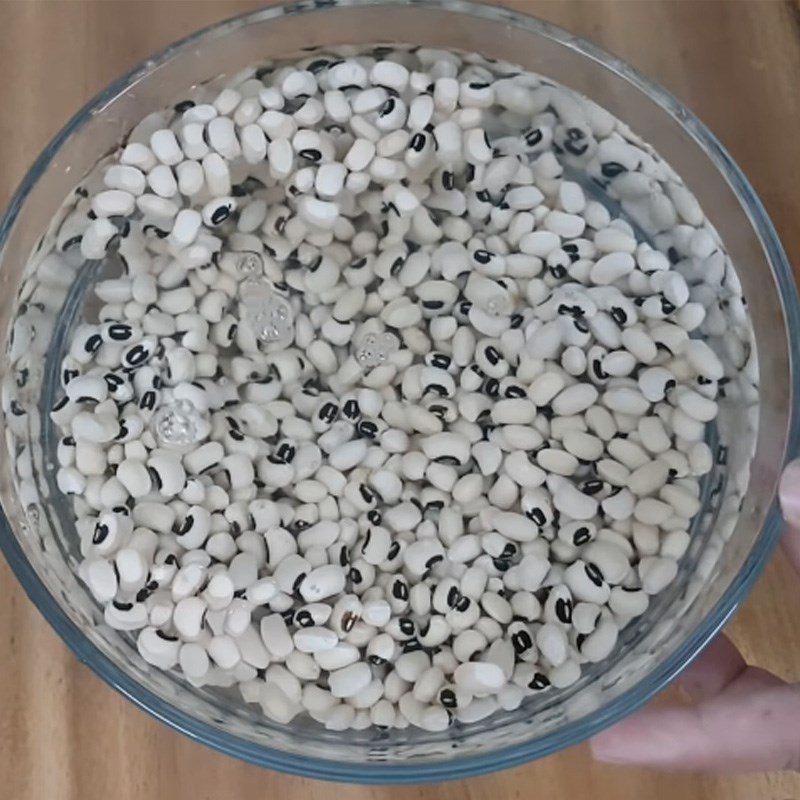 Step 1 Prepare the ingredients for White Bean Sweet Soup