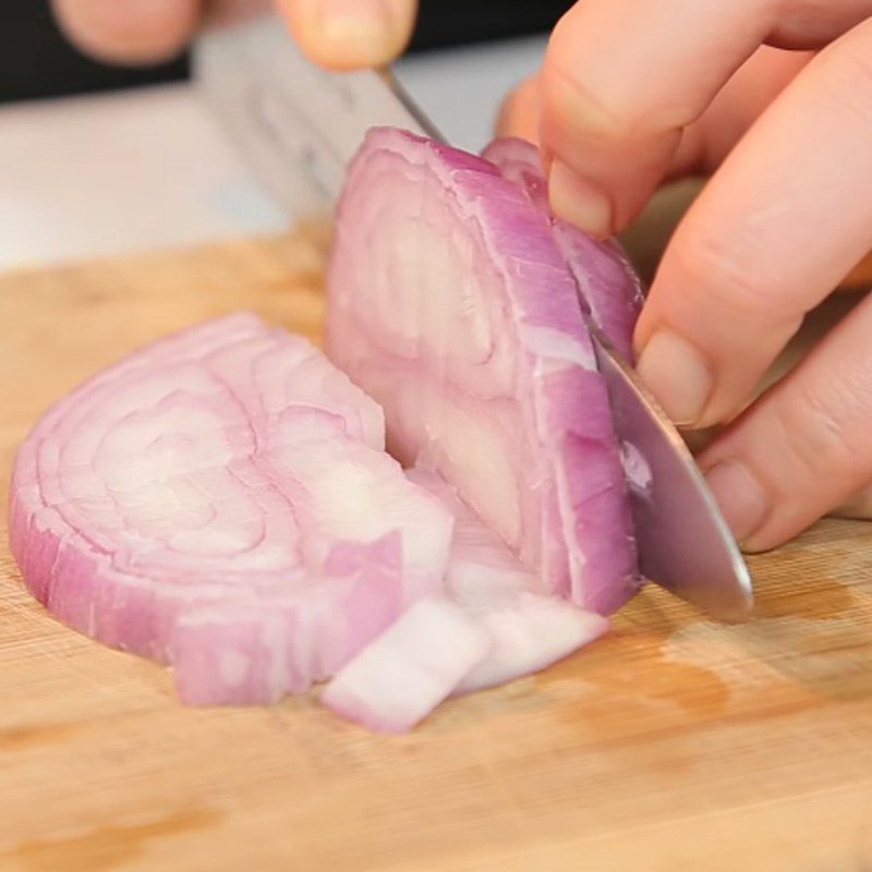 Step 1 Prepare the ingredients for Curry Udon Noodles