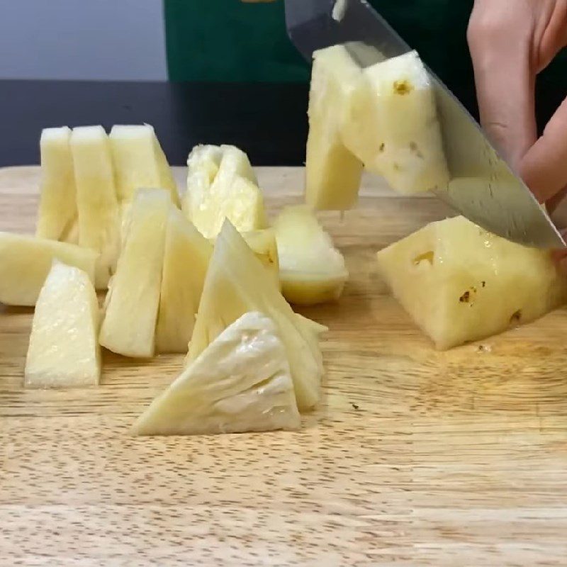 Step 1 Prepare the ingredients for Pineapple Banana Smoothie