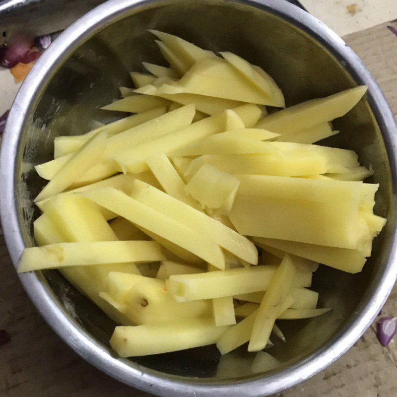 Step 1 Prepare the ingredients for Cheese Curry Udon Noodles