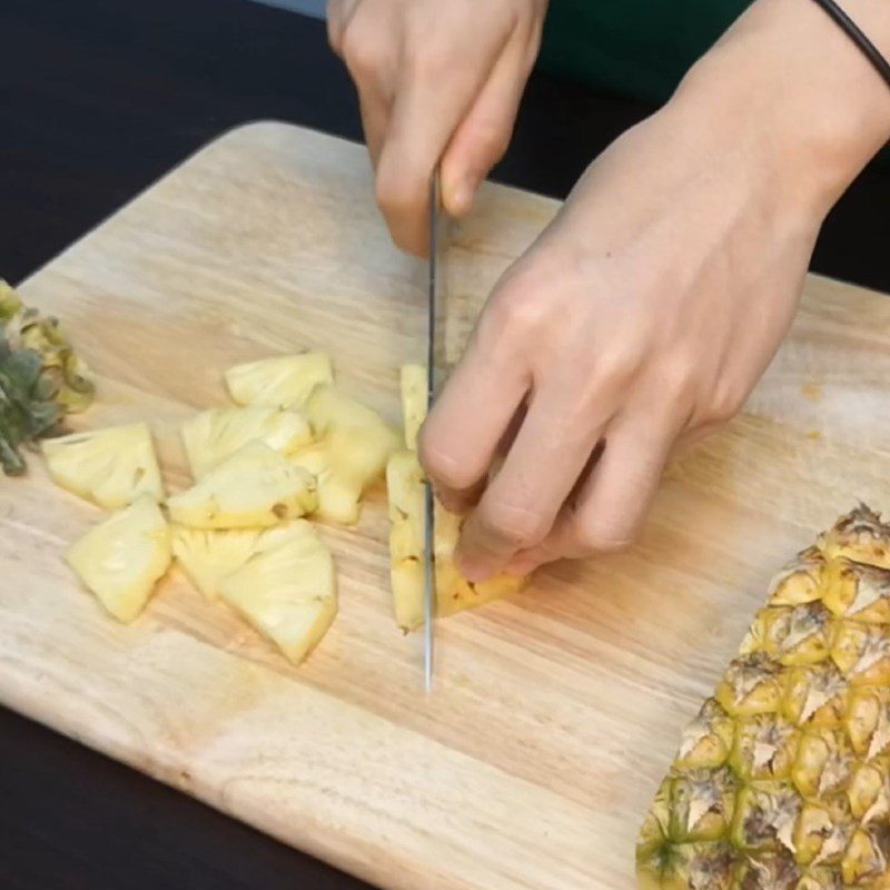 Step 1 Prepare the ingredients for pineapple mango smoothie