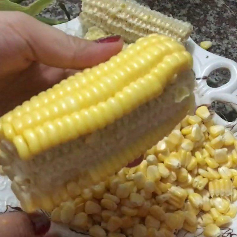 Step 1 Prepare the ingredients for Black Sticky Rice Dessert with American Corn