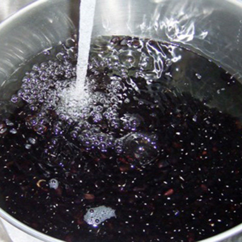 Step 1 Prepare the ingredients for Sweet Sticky Rice with Purple Yam and Taro