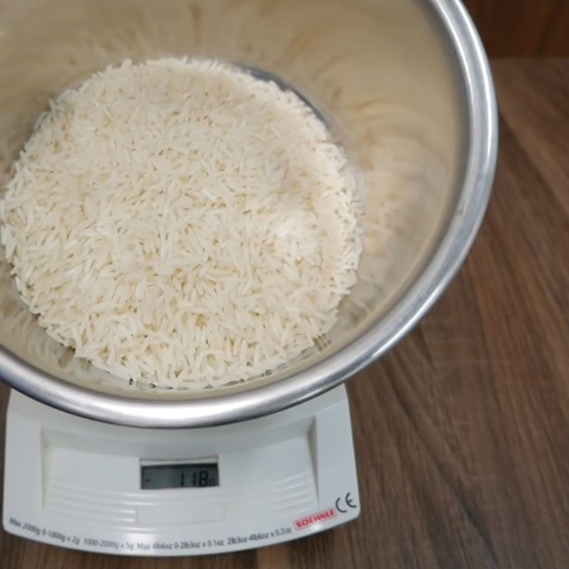 Step 1 Preparing ingredients for Lotus Seed Porridge with Minced Meat and Egg