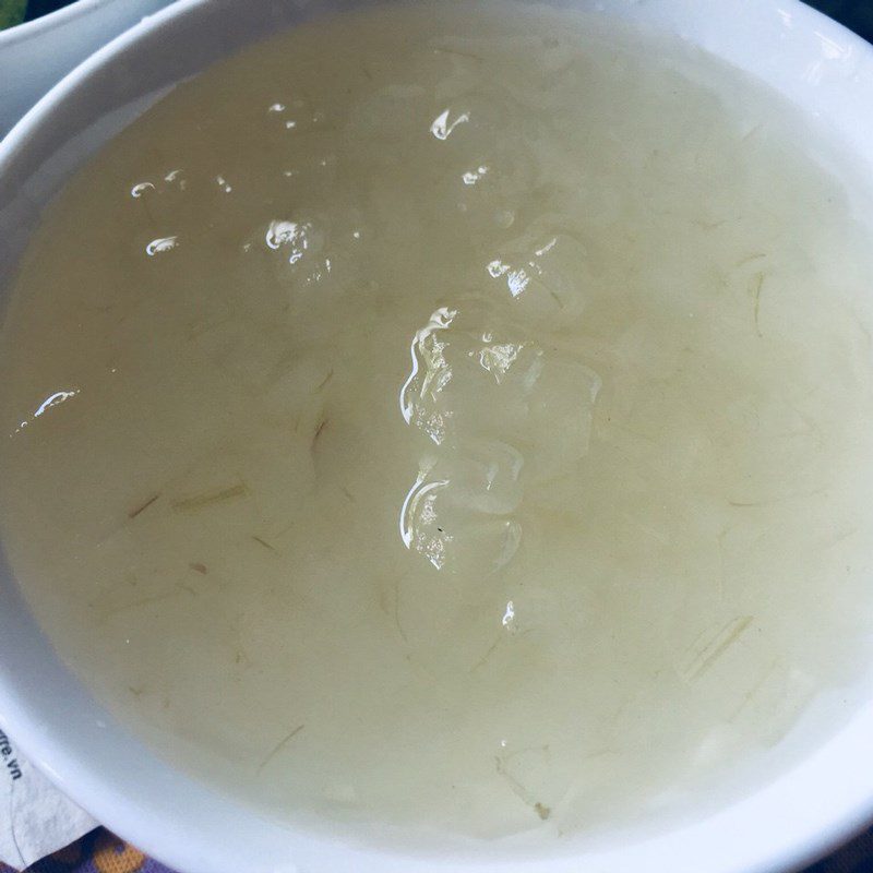 Step 1 Prepare the ingredients for Cucumber Aloe Vera Juice