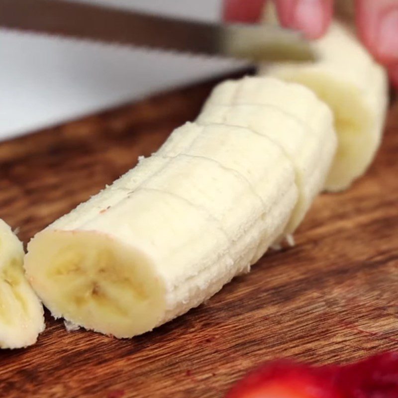 Step 1 Prepare the Ingredients Banana Strawberry Smoothie