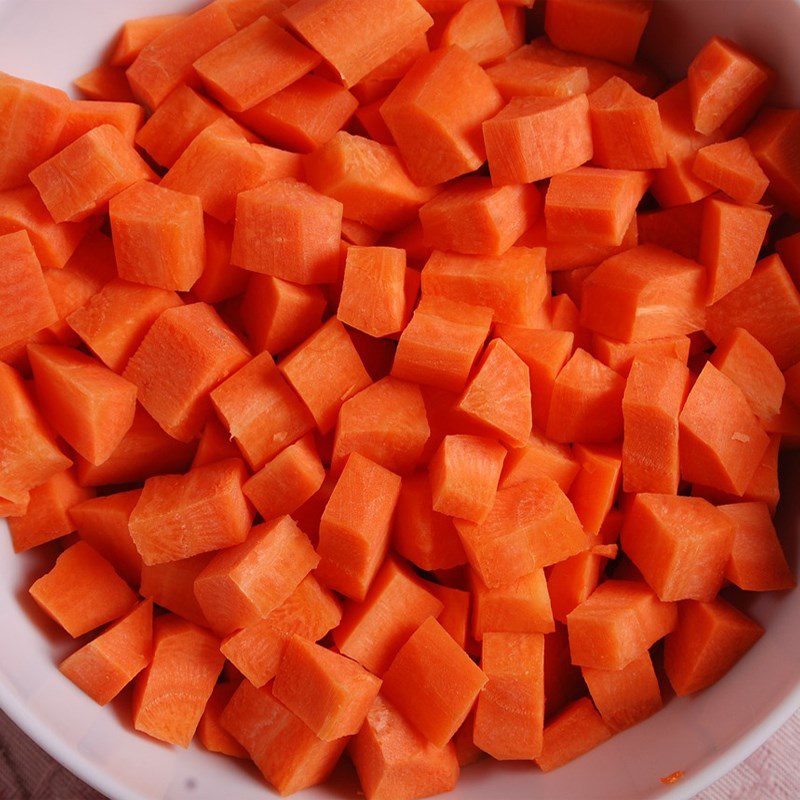 Step 1 Prepare the ingredients for pumpkin carrot smoothie