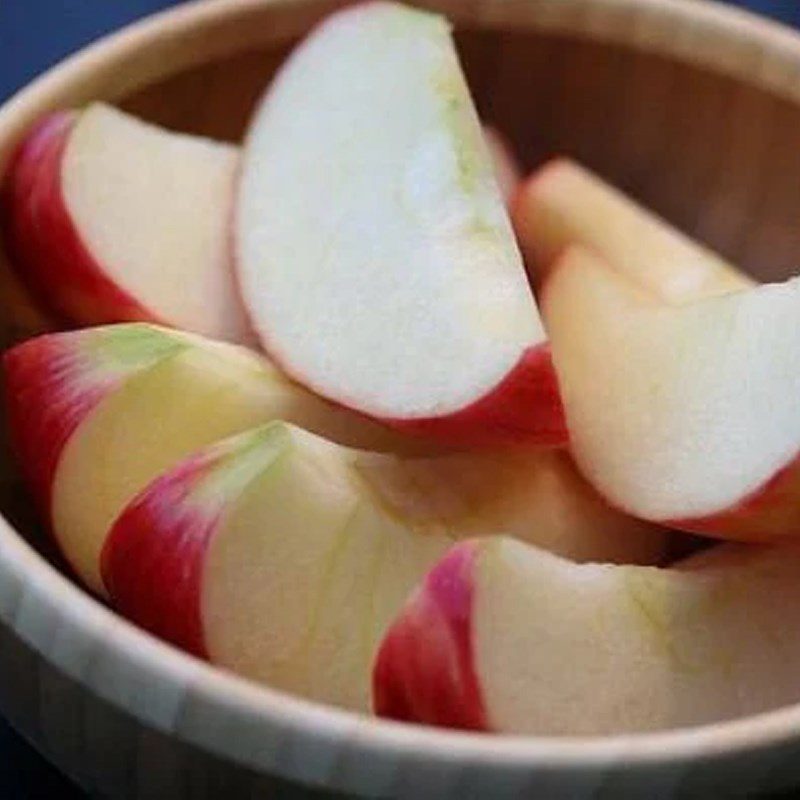 Step 1 Prepare the ingredients Strawberry Apple Smoothie