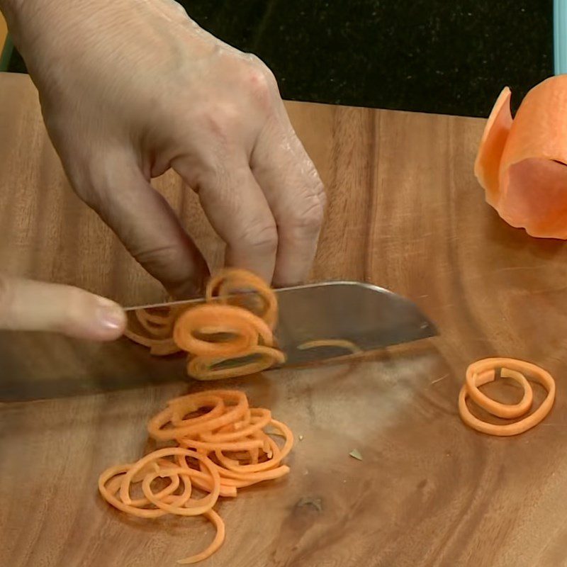 Step 1 Prepare the ingredients for Banana Flower Salad with Shredded Mushroom