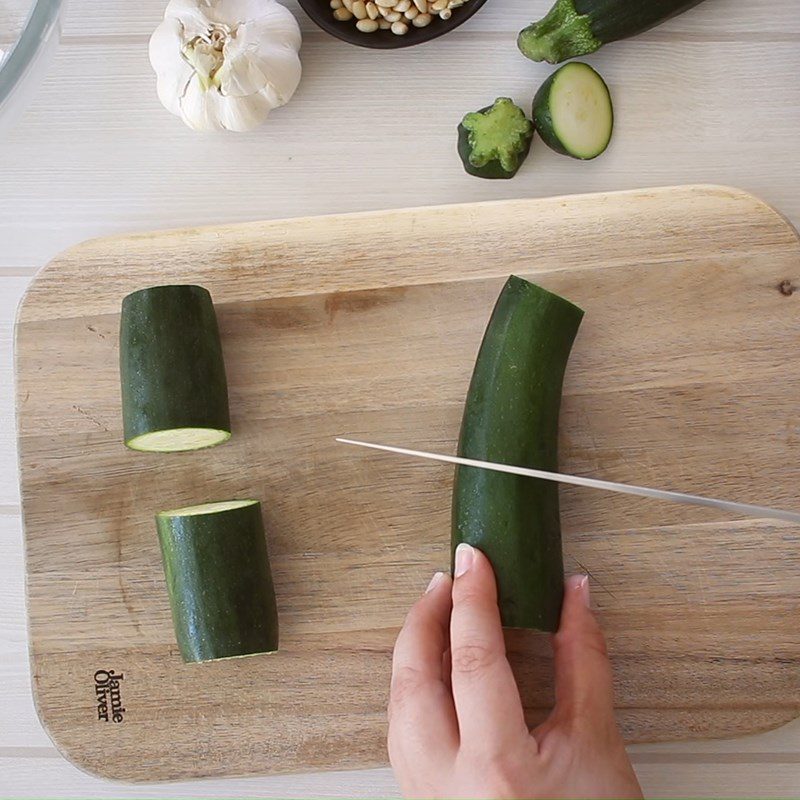 Step 1 Prepare the ingredients for Zucchini Butter Spaghetti