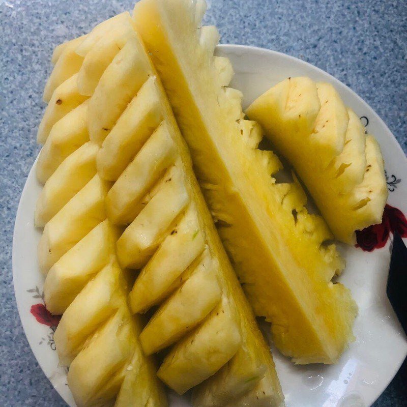 Step 1 Prepare Ingredients for Pineapple Carrot Smoothie