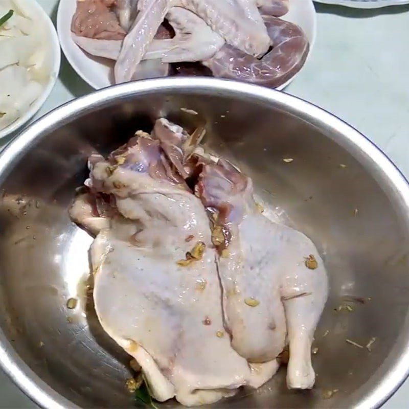Step 1 Prepare and Marinate the Duck Ginger Steamed Duck