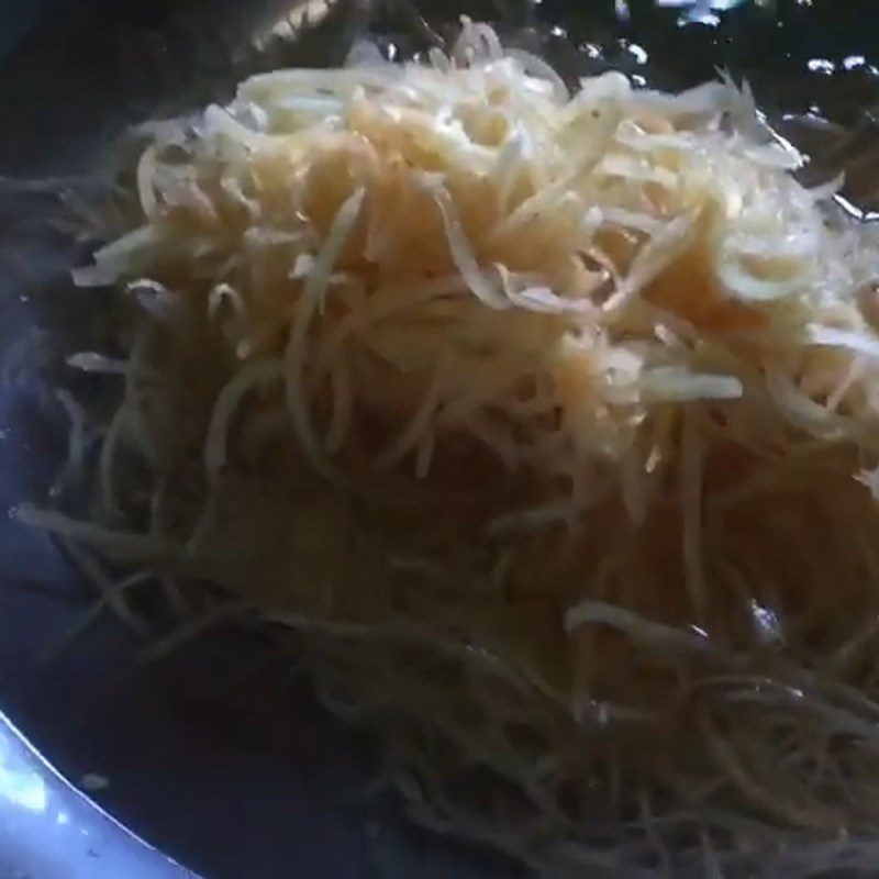 Step 1 Prepare the ingredients for Dried Shrimp Papaya Salad