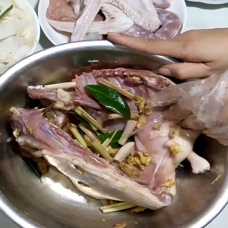 Step 1 Prepare and Marinate the Duck Ginger Steamed Duck