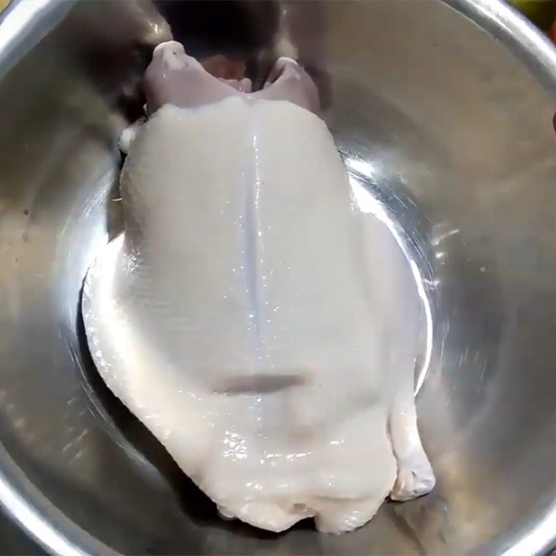 Step 1 Prepare and Marinate the Duck Ginger Steamed Duck