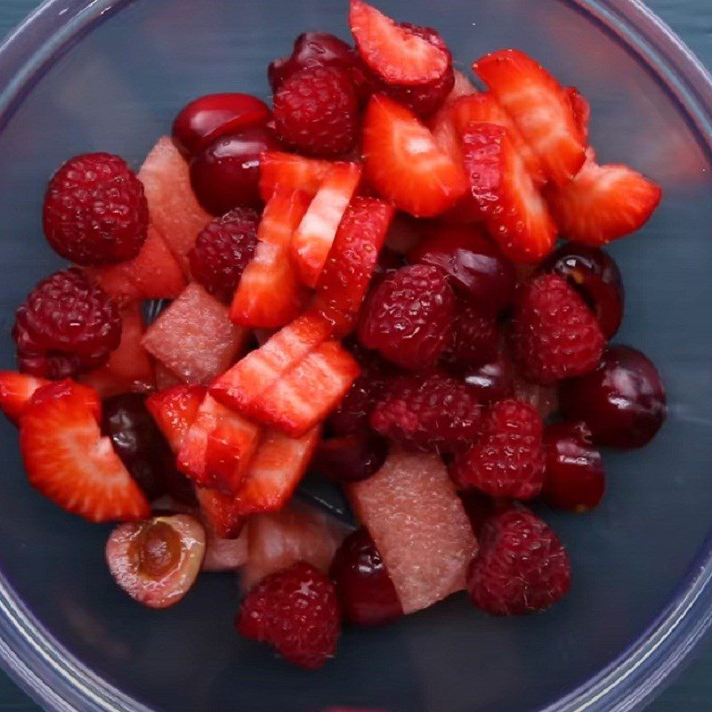Step 1 Prepare the Ingredients for Berry Fruit Salad with Watermelon