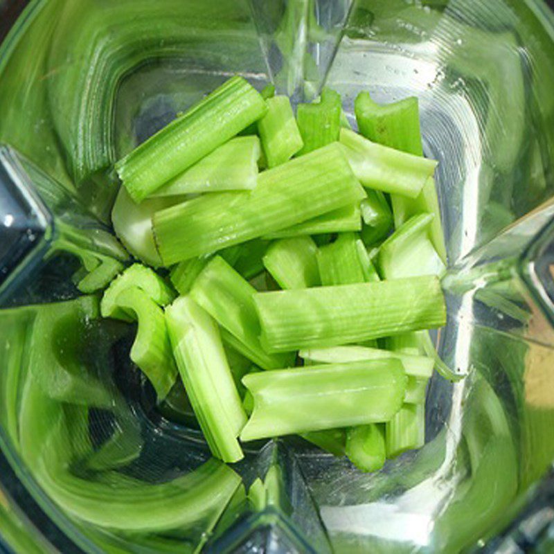 Step 1 Prepare Ingredients for Celery Orange Strawberry Smoothie