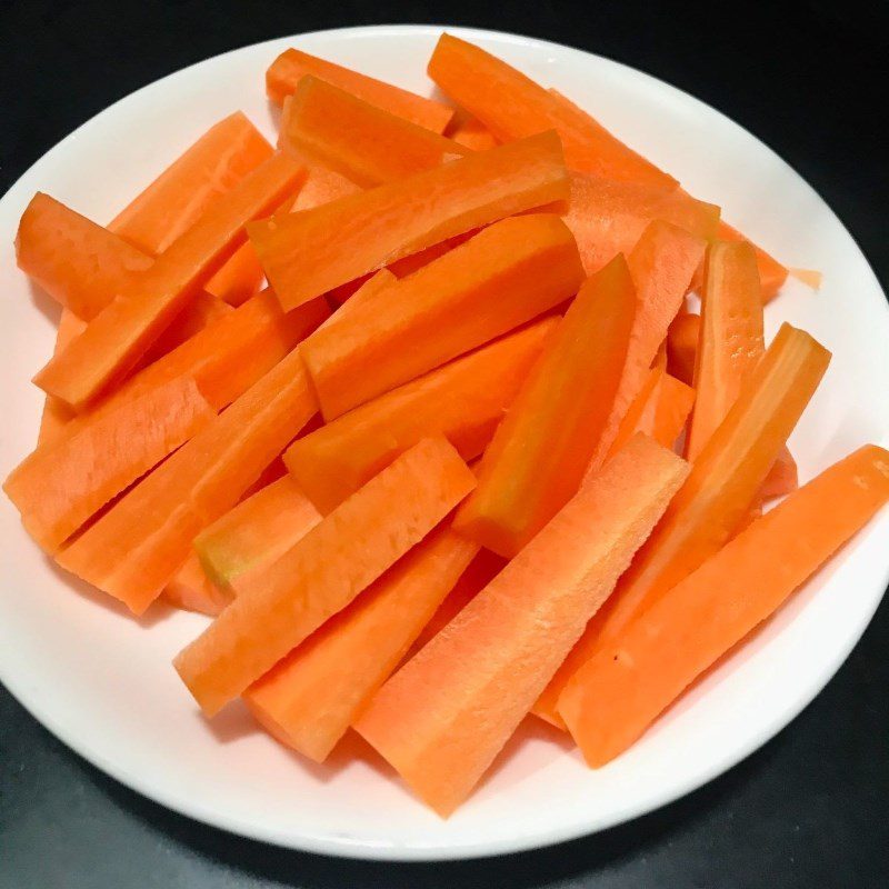 Step 1 Prepare the ingredients for Carrot Juice