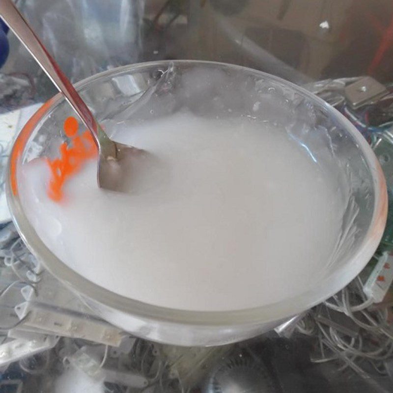 Step 1 Prepare the ingredients for Green Bean Cassava Pudding