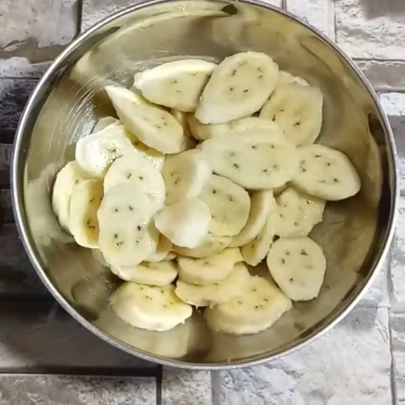 Step 1 Prepare the ingredients for Sweet Potato Banana Che