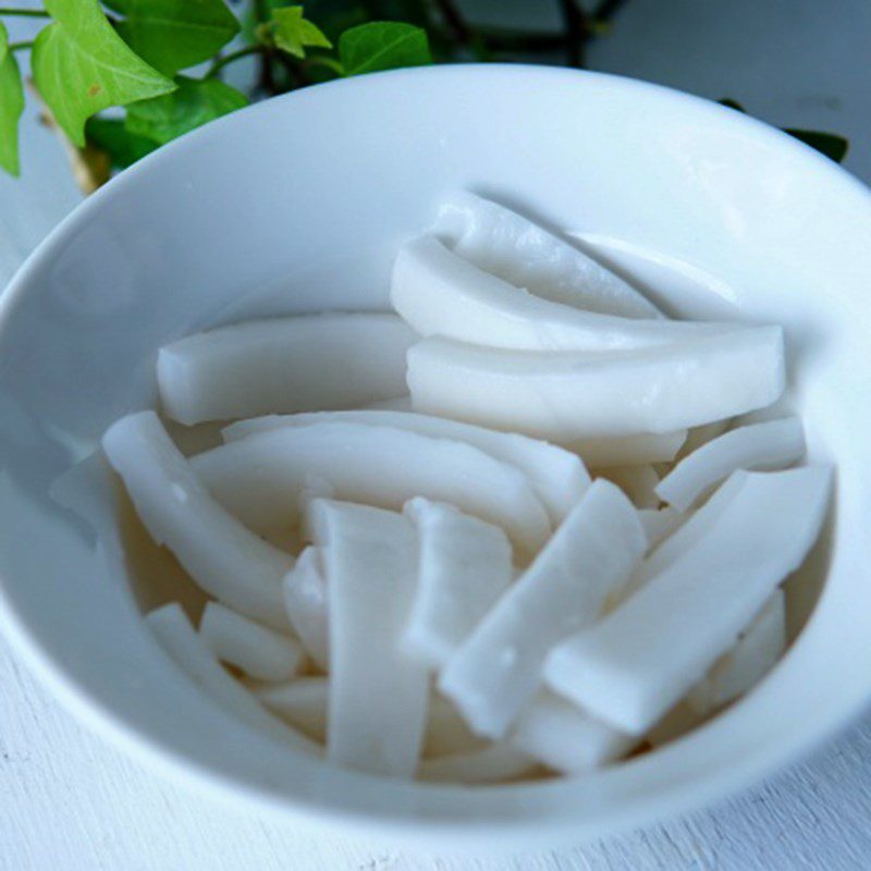 Step 1 Prepare the ingredients for Sapodilla Chia Seed Coconut Smoothie
