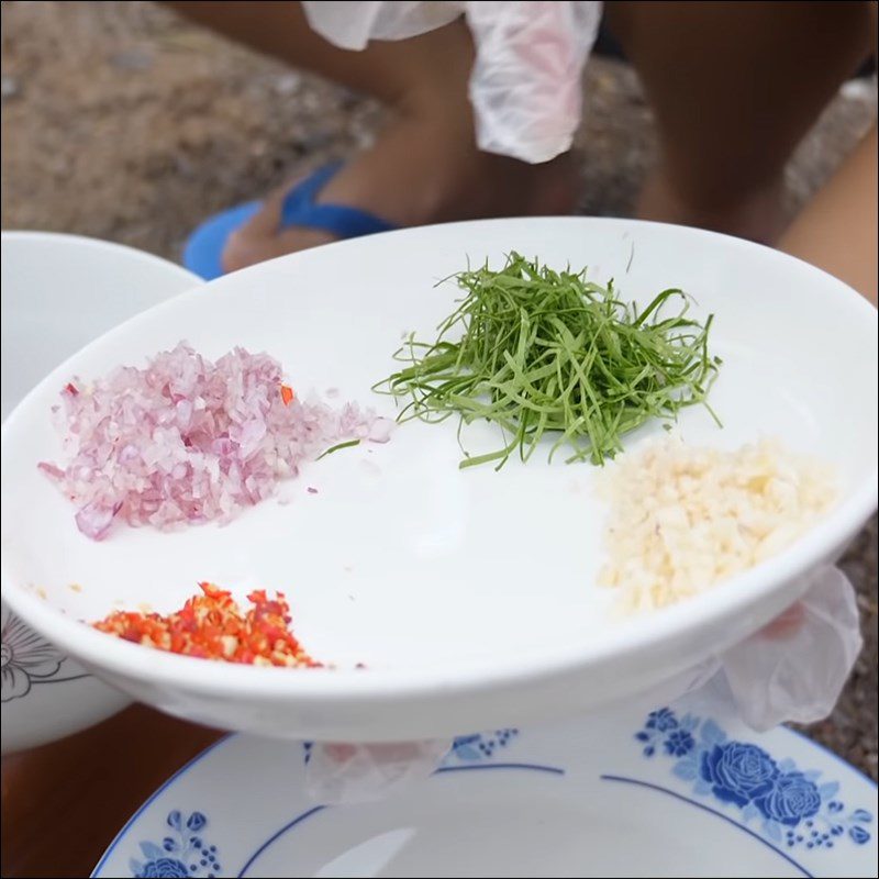 Step 1 Prepare the ingredients for Grilled Black Chicken with Lime Leaves