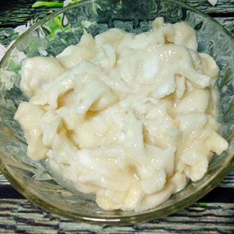 Step 1 Prepare the ingredients for Custard Apple Avocado Smoothie