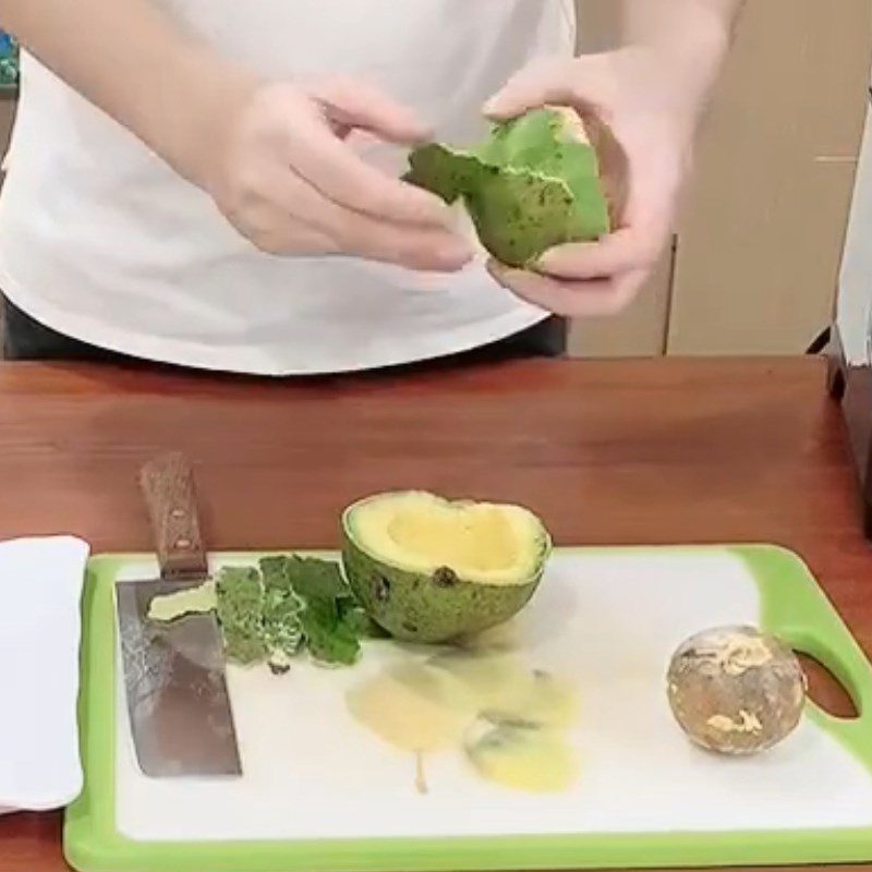 Step 1 Prepare the ingredients for Avocado Soursop Yogurt Smoothie