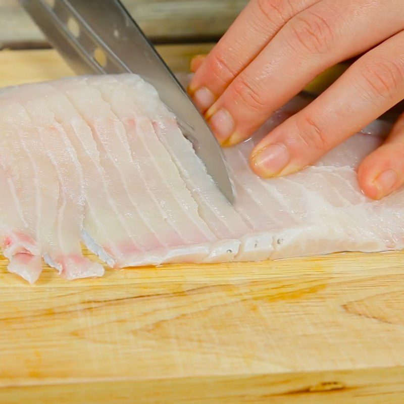 Step 1 Prepare the ingredients for Spicy Tilapia Hotpot