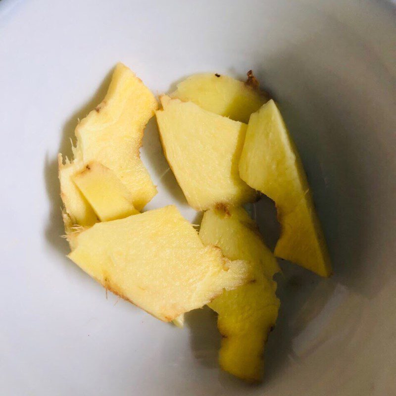 Step 1 Prepare ingredients for cucumber ginger smoothie