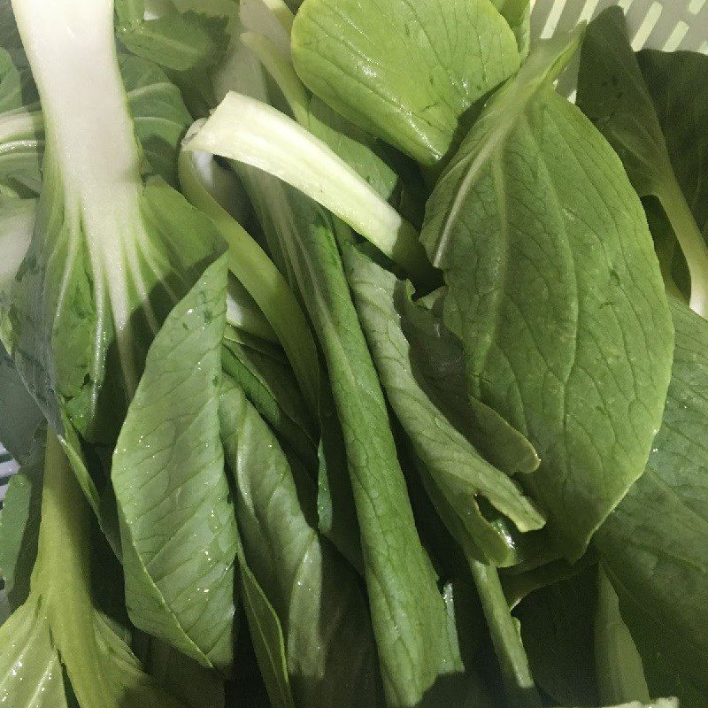 Step 1 Prepare the Ingredients for Stir-Fried Bok Choy with Chicken Intestines