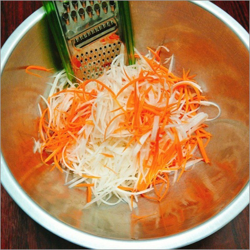 Step 1 Prepare the ingredients for Taro Fried Flour with Egg