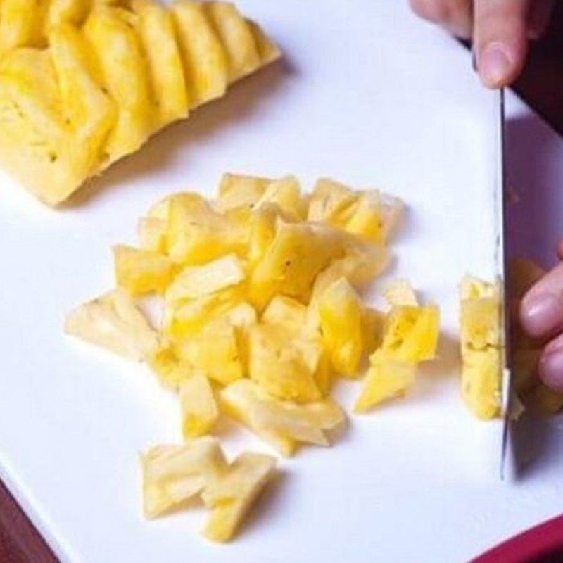 Step 1 Prepare the Ingredients for Pineapple Bell Pepper Celery Juice