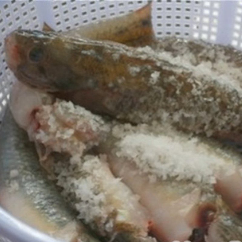 Step 1 Prepare the ingredients for Ginger Braised Goby Fish